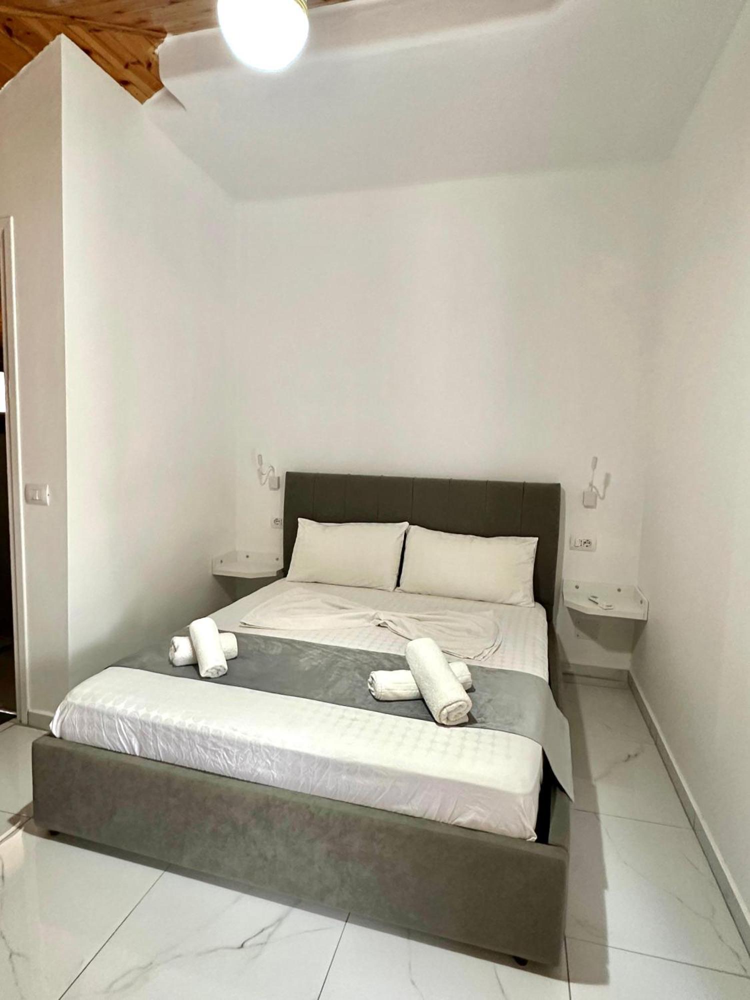 Evelina Ernild Rooms Sarandë Exterior foto